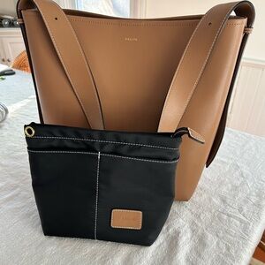 Aallyn Jolina Bucket Bag with organizer